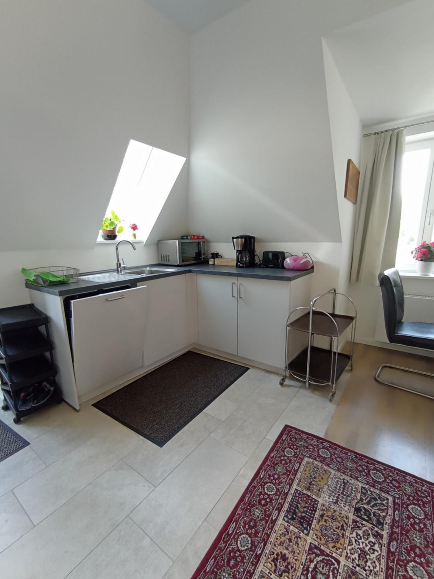 Peaceful Apartment- 3 Zi- Loggia & Garden In Blankenese-